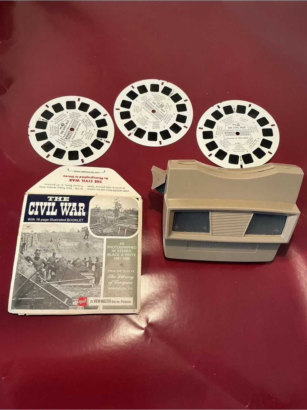 Vintage Film Viewer in Beige with Reels and Booklet